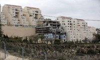 Colonos y Ejército israelíes se enfrentan en Amona, Cisjordania