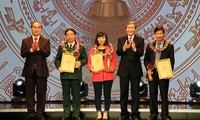 Honran obras ganadoras del Concurso de escritura sobre reforzamiento partidista en Vietnam