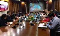 Venezuela y China afianzan relaciones con nuevos convenios de cooperación