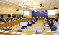 Prosigan reuniones de APEC en Nha Trang 