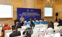 Altos funcionarios de APEC desarrollan séptima jornada de trabajo en Vietnam