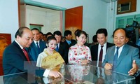 Dirigentes de Vietnam y Laos determinados a robustecer relaciones bilaterales