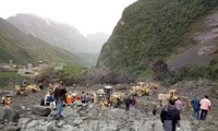 China: más de 140 personas sepultadas por deslizamiento de tierra 