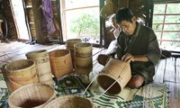 La cestería, un oficio artesanal importante de la etnia Pako