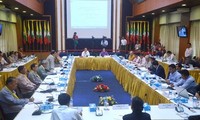 Gobierno de Myanmar renueva las negociaciones de paz 