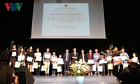 Homenajean a jóvenes vietnamitas distinguidos en República Checa