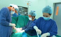 Vietnam realiza con éxito el primer trasplante de células madre para tratar la fibrosis pulmonar