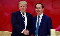 Ceremonia de agasajo en Hanói en honor del presidente estadounidense 