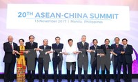 El jefe de Gobierno vietnamita asiste a la reunión plenaria de la Asean en Manila