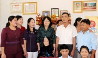 Vice presidenta vietnamita visita provincia de Binh Phuoc