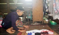 Los étnicos Thai mantienen su arraigada costumbre “hong khoan”