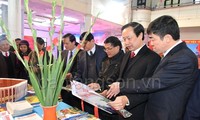 Prosiguen en Vietnam actividades en conmemoración de grandes efemérides 
