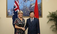 Vicepremier vietnamita se reúne con la canciller australiana
