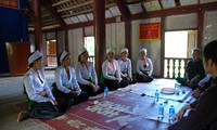 Canto hablado, una actividad cultural-espiritual singular de los Muong