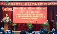 Exhortan a los funcionarios y militantes del Partido Comunista de Vietnam a un constante estudio 