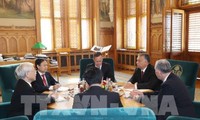 Vietnam y Hungría elevan sus relaciones a nivel de asociación integral