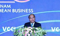 Inauguran Cumbre Empresarial de Vietnam 
