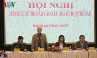 Máximo líder político de Vietnam se reúne con electores de Hanói