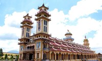 Creyentes del Caodaismo de Tay Ninh recuerdan tradiciones nacionales
