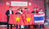 Estudiantes vietnamitas consiguen altos resultados en concurso internacional de Talento Matemático