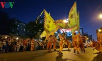 Comunidad china en Ciudad Ho Chi Minh celebra tradicional fiesta