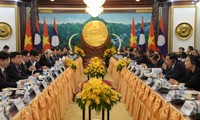 Vietnam y Laos ratifican su voluntad de ir juntos en el camino del socialismo y estrechar lazos