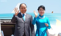 Premier vietnamita llega a Bangkok para la 34 Cumbre de la Asean