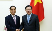Vicepremier vietnamita recibe al presidente de la Corporación de Desarrollo Rural de Corea del Sur
