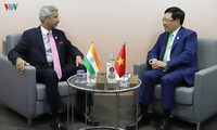 India promete afianzar cooperación en petróleo y gas con Vietnam en el Mar del Este 