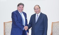 Premier vietnamita da bienvenida al presidente de la compañía TTI
