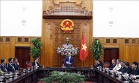 Premier vietnamita recibe a jefes de las delegaciones participantes en la Aseanapol 39