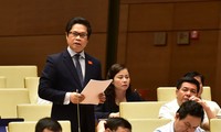 Parlamento vietnamita evalúa desarrollo socioeconómico nacional en 2019