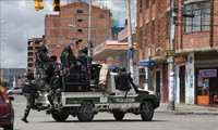 Gobierno de facto en Bolivia retira inmunidad a militares y policías
