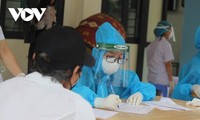 Número de casos de covid-19 en Vietnam este lunes se aproxima a nueve mil