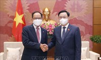 Presidente del Parlamento recibe a los embajadores de Corea del Sur e India