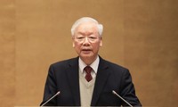 Líder político de Vietnam condecorado con el Premio Lenin