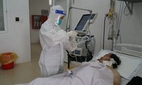 Ardua lucha de médicos para lograr la más baja tasa de mortalidad de Vietnam entre pacientes graves de covid-19