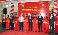 Inauguran espacio de libros de teoría, política y protección de la ideología del Partido Comunista de Vietnam