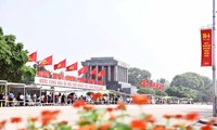 Registran más de 52 mil visitas al Mausoleo del presidente Ho Chi Minh durante tres días feriados