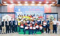 Jóvenes vietnamitas avanzan en la final del campeonato regional de tenis