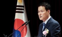 Ministro de Unificación surcoreano se compromete a promover reunión de familias separadas​ por la guerra