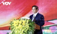 Primer Ministro destaca contribuciones de Quang Binh al desarrollo nacional