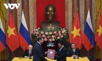 Firman varios acuerdos para fortalecer cooperación Vietnam - Rusia