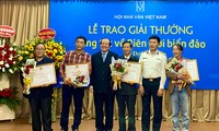 Auteurs d’écrits sur les frontières, la mer et les îles vietnamiennes à l’honneur