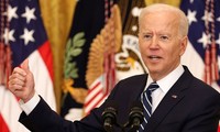 Joe Biden défend son bilan dans une première conférence de presse en 65 jours