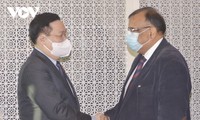 Vuong Dinh Huê rencontre le directeur exécutif du Groupe gazopétrolier national de l’Inde