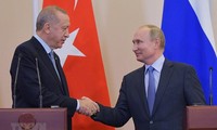 Vladimir Poutine et Recep Tayyip Erdogan échangent sur les exigences russes à l'égard de l'OTAN