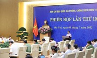 Pham Minh Chinh: L’objectif ultime est de maîtriser l’épidémie et de poursuivre le développement socioéconomique