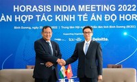 Le vice-PM Vu Duc Dam reçoit le ministre d’État indien aux Affaires extérieures