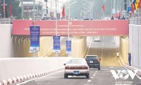68e anniversaire de la libération de Hanoï: mise en chantier et inauguration de plusieurs constructions routières